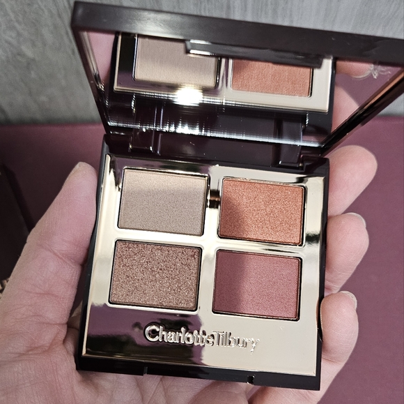 Charlotte Tilbury Luxury Eyeshadow - Walk Of No Shame - Picture 2 of 6